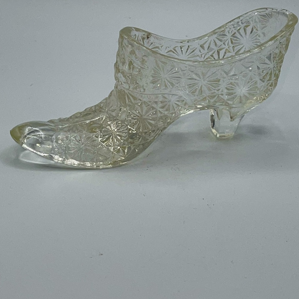 Vintage Fenton Clear Glass Daisy & Button Bows Glass Shoe Boot BEAUTIFUL!